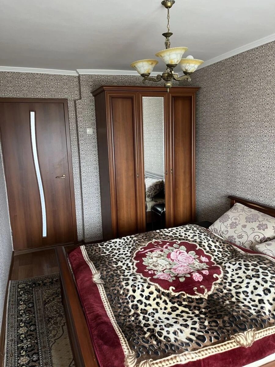 Продаж квартири. 3 rooms, 66 m², 9th floor/9 floors. Андріївська вул., Кропивницький. 