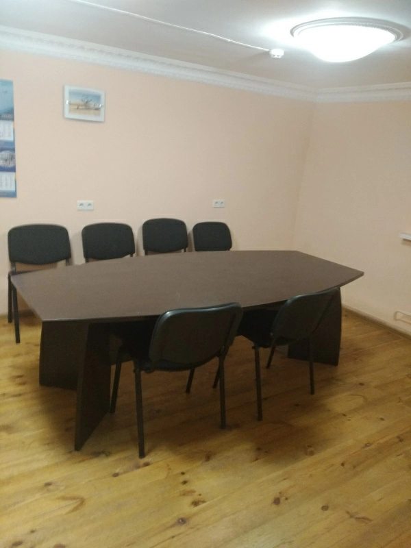 Office for sale. 6 rooms, 147 m², 5 floors. 72, Peremogy 72, Kyiv. 