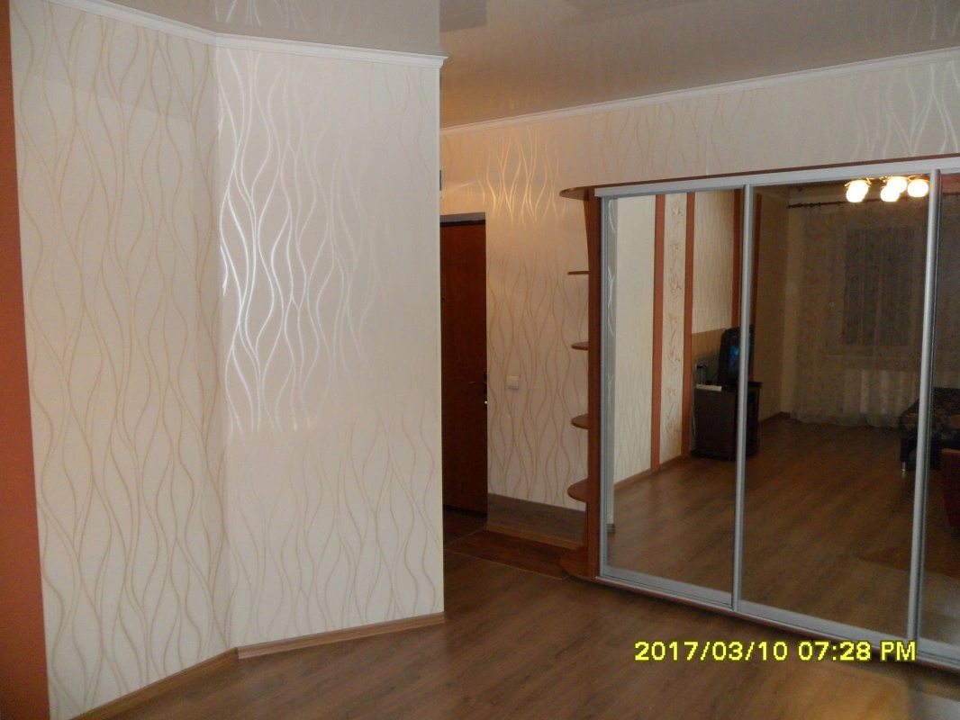 Apartment for rent. 1 room, 42 m², 3rd floor/16 floors. Odesa. 
