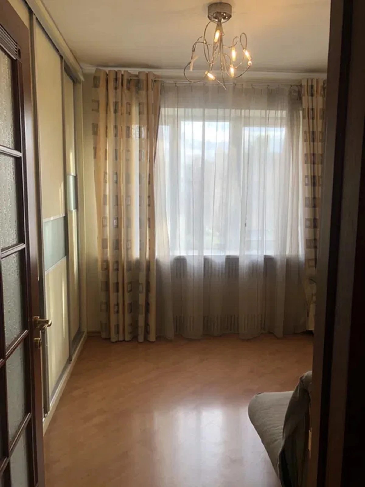 Продаж квартири. 3 rooms, 69 m², 5th floor/9 floors. 49, Петрова Генерала ул., Одеса. 