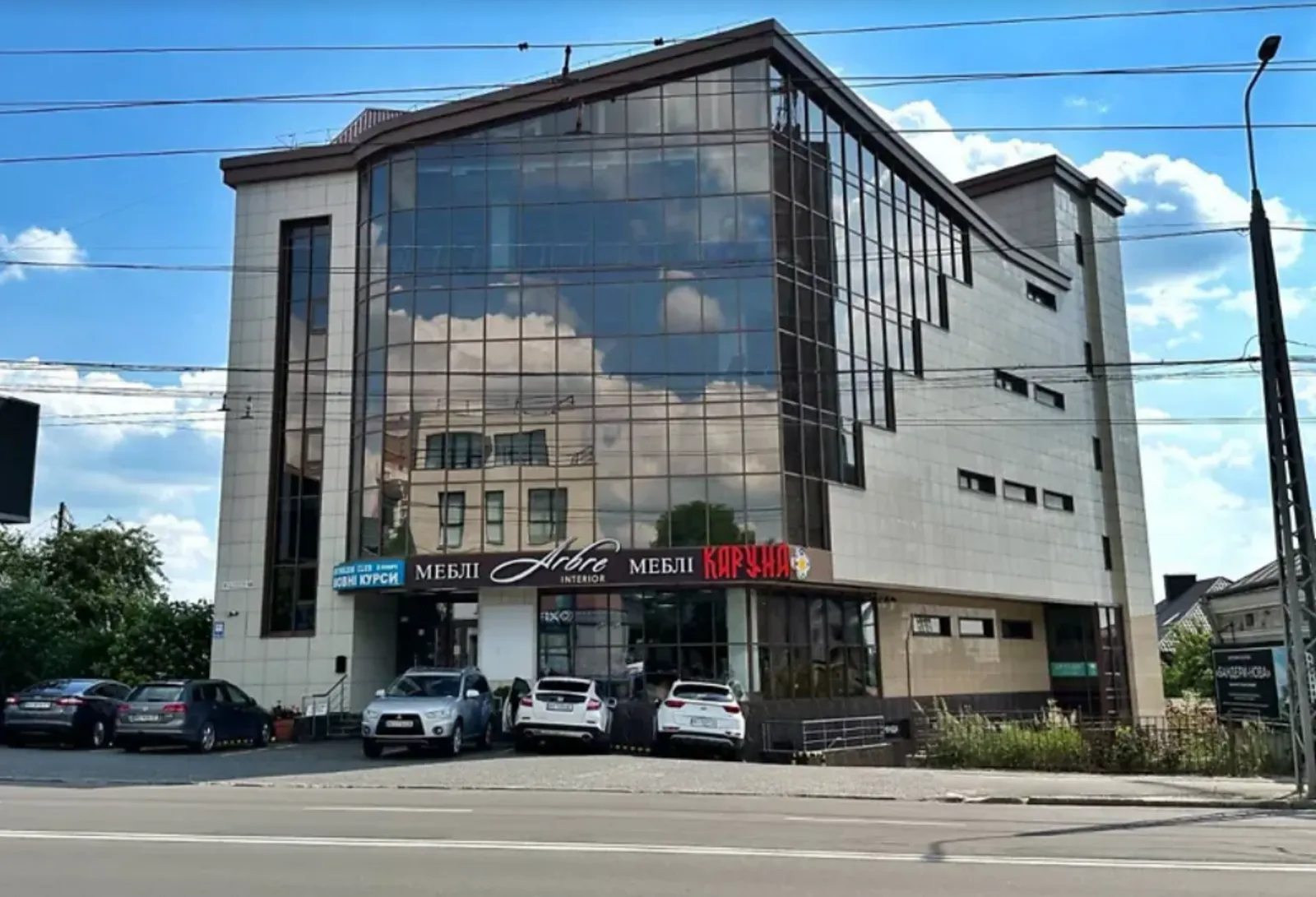 Real estate for sale for commercial purposes. 310 m², 1st floor/5 floors. Bandery S. pr., Ternopil. 