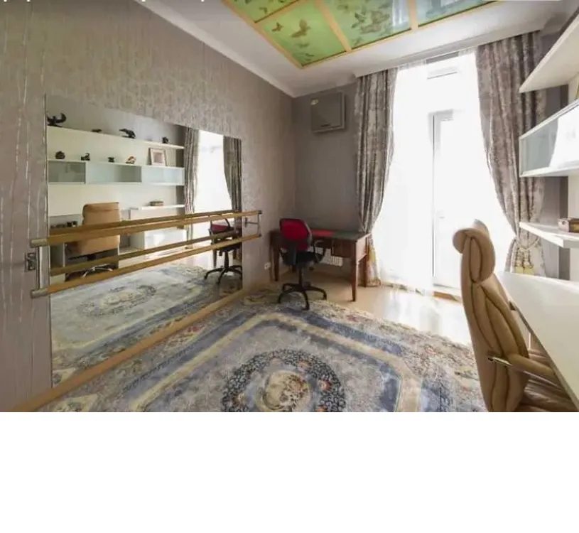 Сдам квартиру. 4 rooms, 146 m², 7th floor/13 floors. 10, Лютеранская 10, Киев. 