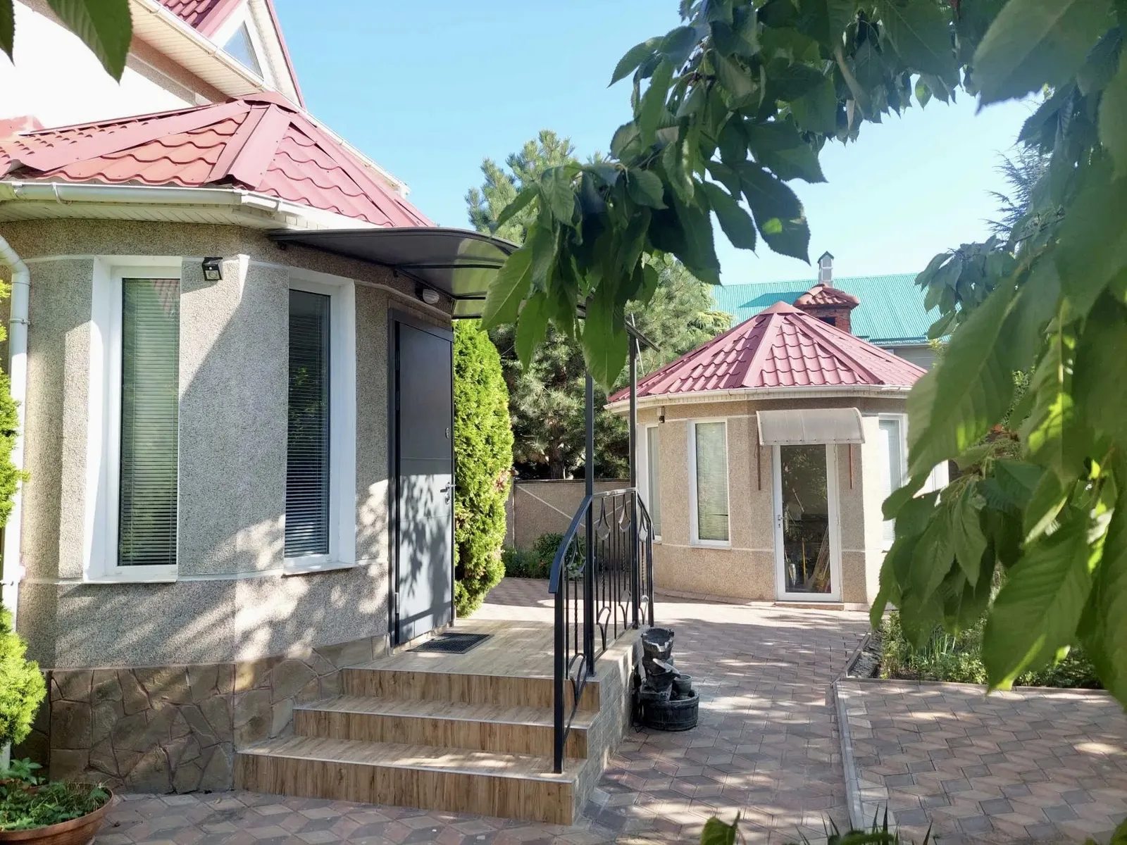 House for sale 140 m², 2 floors. Kyyivskyy rayon, Odesa. 