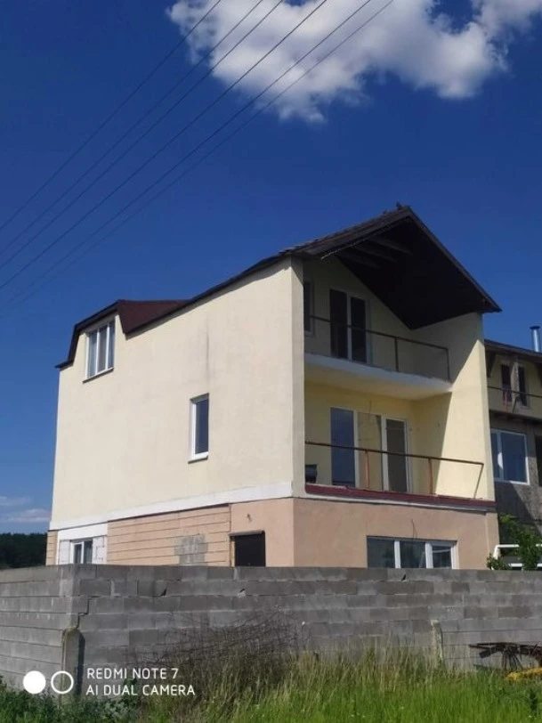 Townhouse for sale. 5 rooms, 160 m², 3 floors. Boryspil. 