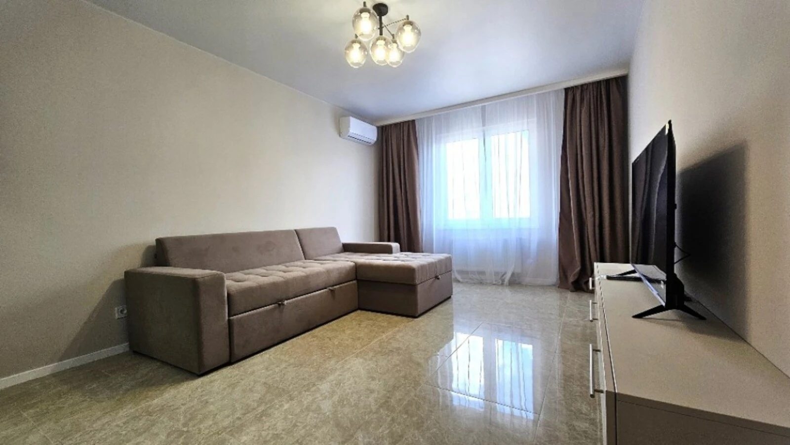 Apartment for rent. 2 rooms, 79 m², 23 floor/25 floors. 1, Baltyyskyy prov., Kyiv. 