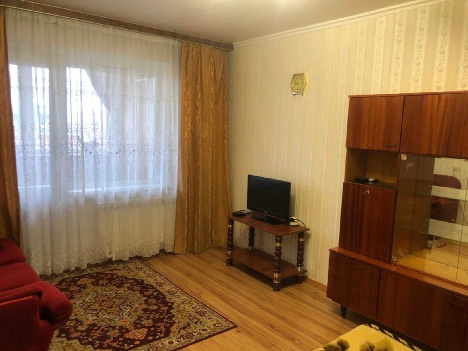 Apartment for rent. 1 room, 44 m², 18 floor/18 floors. 42, Revutckogo 42, Kyiv. 