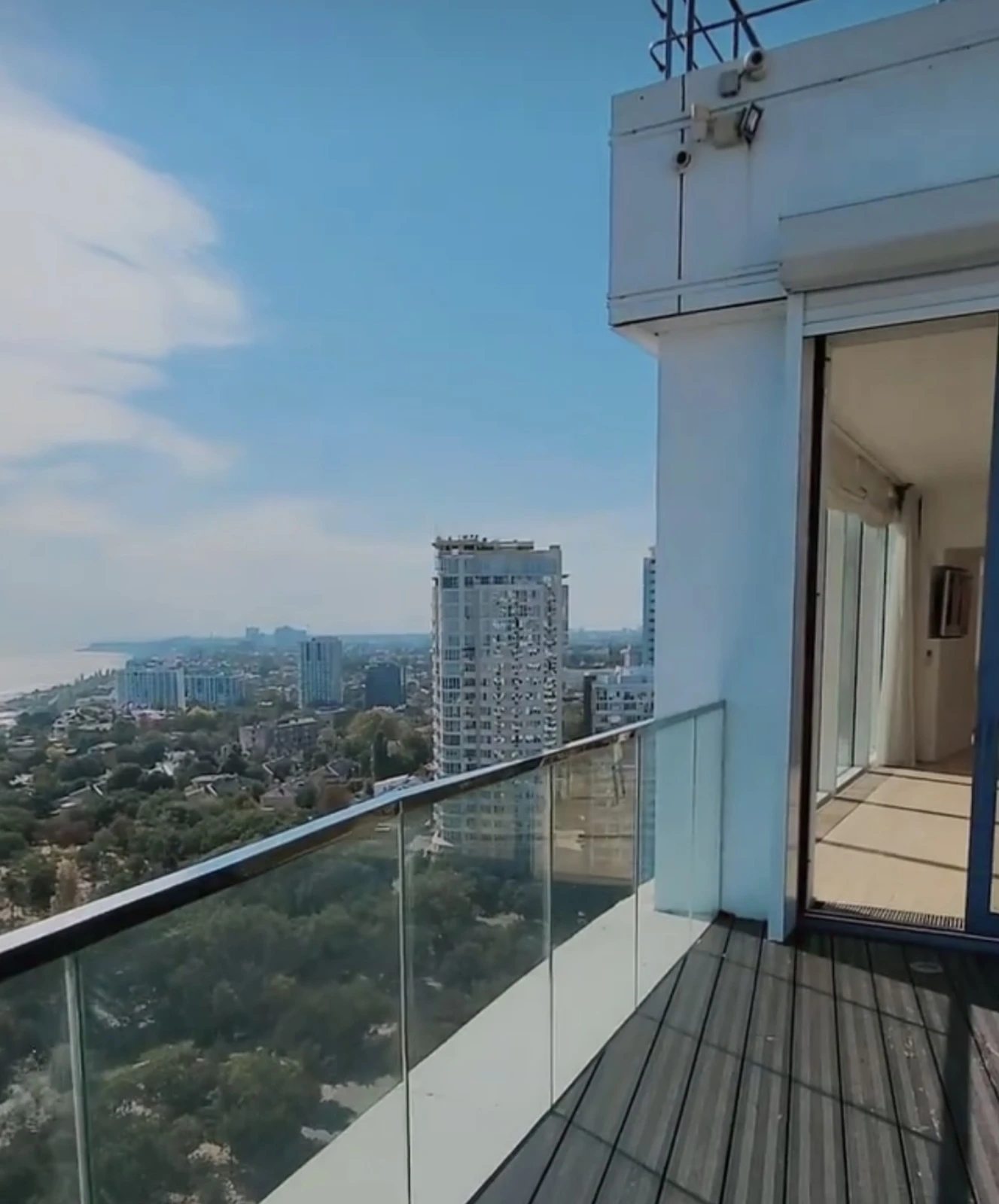 Apartments for sale. 5 rooms, 730 m², 18 floor/18 floors. 1, Lyteraturna vul., Odesa. 