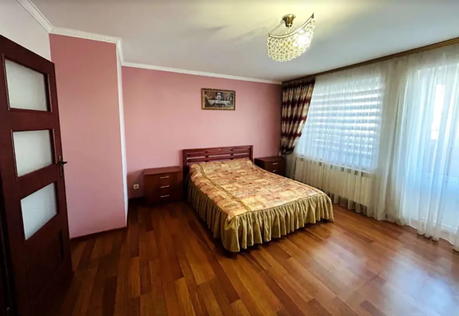 Продаж квартири 4 кімнати, 120 m², 5 пов./9 поверхів. Бам, Тернопіль. 