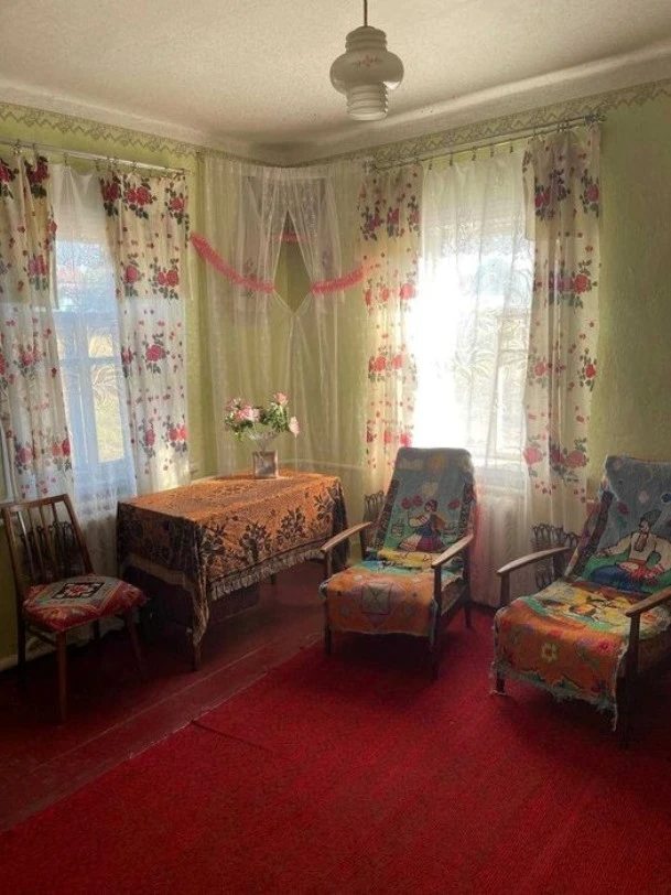 House for sale 4 rooms, 65 m², 1 floor. Kuchakiv. 