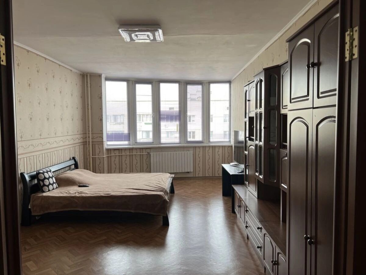 Продаж квартири. 2 rooms, 84 m², 8th floor/10 floors. 2, Святоюріївська , Вишневе. 