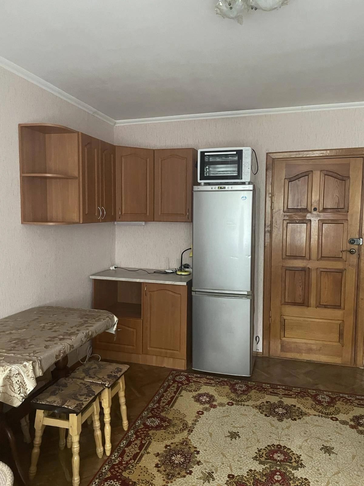 Room for rent for a long time. 1 room, 26 m², 3rd floor/9 floors. 10, Kosmonavta Popovycha ul., Kyiv. 