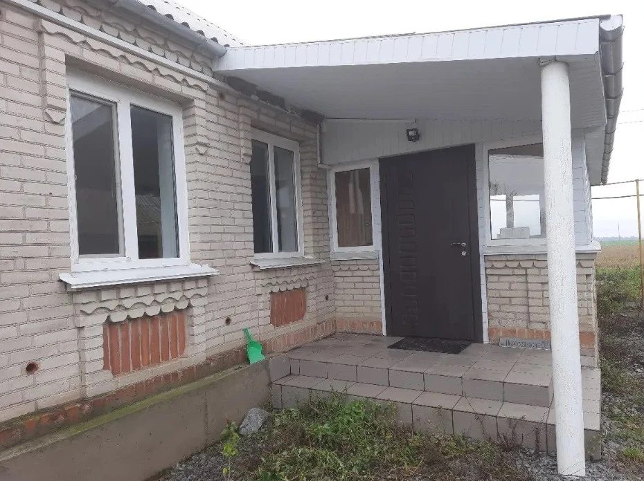 House for sale. 4 rooms, 112 m². 52, Pereselentsiv-1, Budychany. 