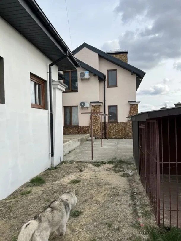 House for sale. 6 rooms, 400 m². 8, Vul. Pidlisna, S. Kozlyn. 