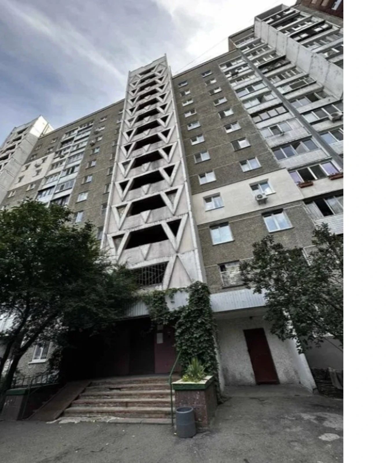 Apartments for sale. 2 rooms, 56 m², 5th floor/9 floors. 120, Akademyka Zabolotnoho ul., Kyiv. 