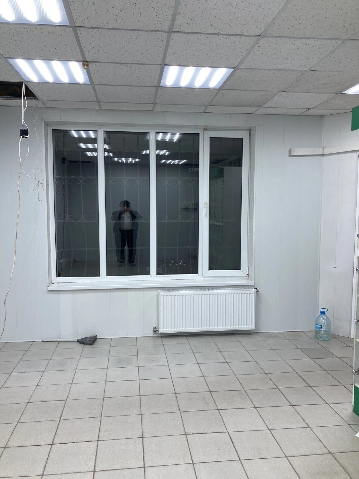 Продаж комерційного приміщення 25 m², 1 пов./1 пов.. Тепличная ул., Дніпро. 