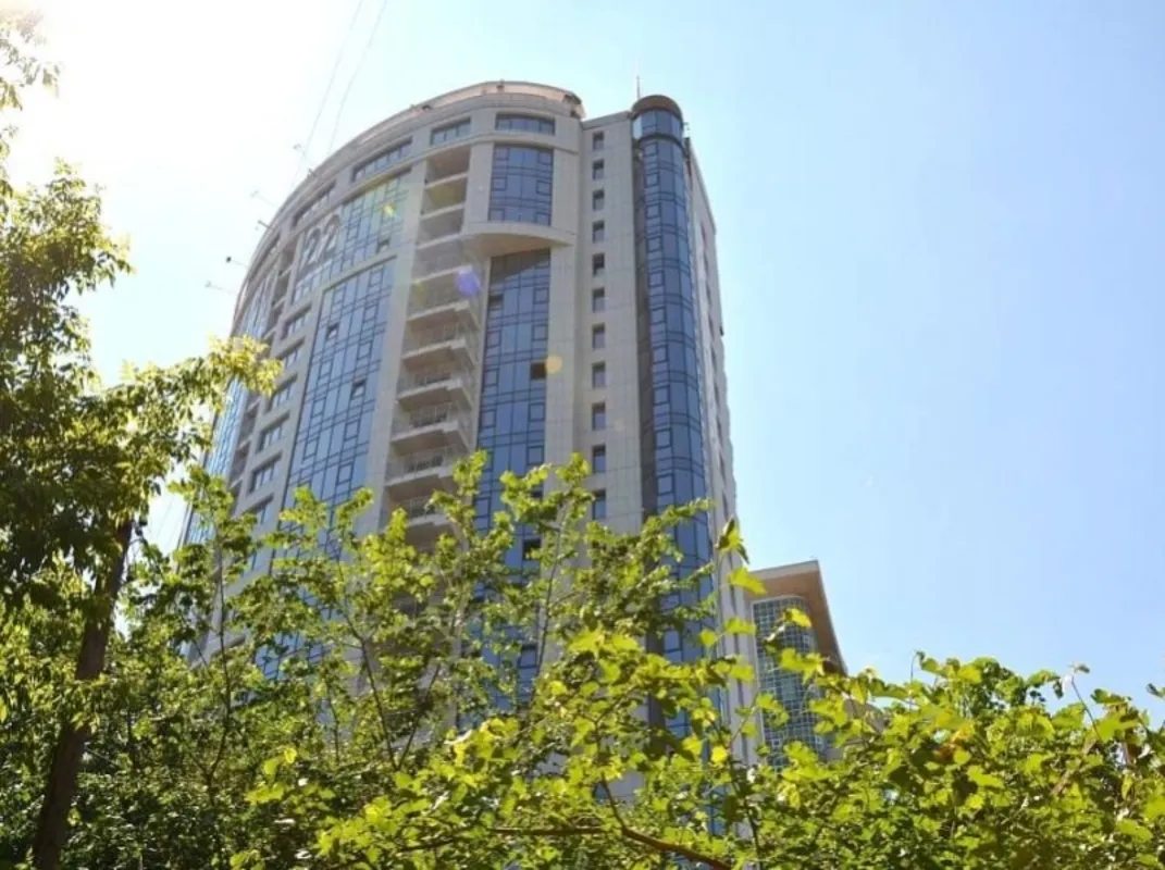 Продаж квартири 2 кімнати, 70 m², 14 пов./24 поверхи. 12, Буслівська 12, Київ. 