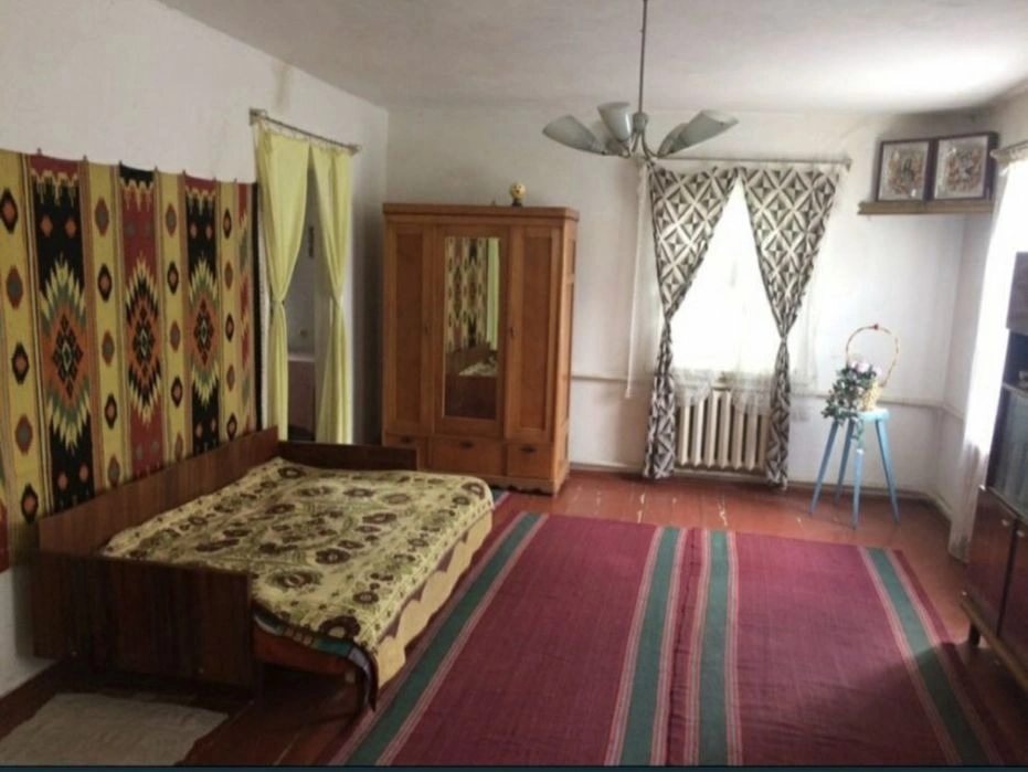 House for sale. 4 rooms, 73 m², 1 floor. Semenivka. 