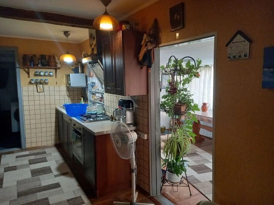 House for sale. 3 rooms, 70 m², 1 floor. Abramivka. 