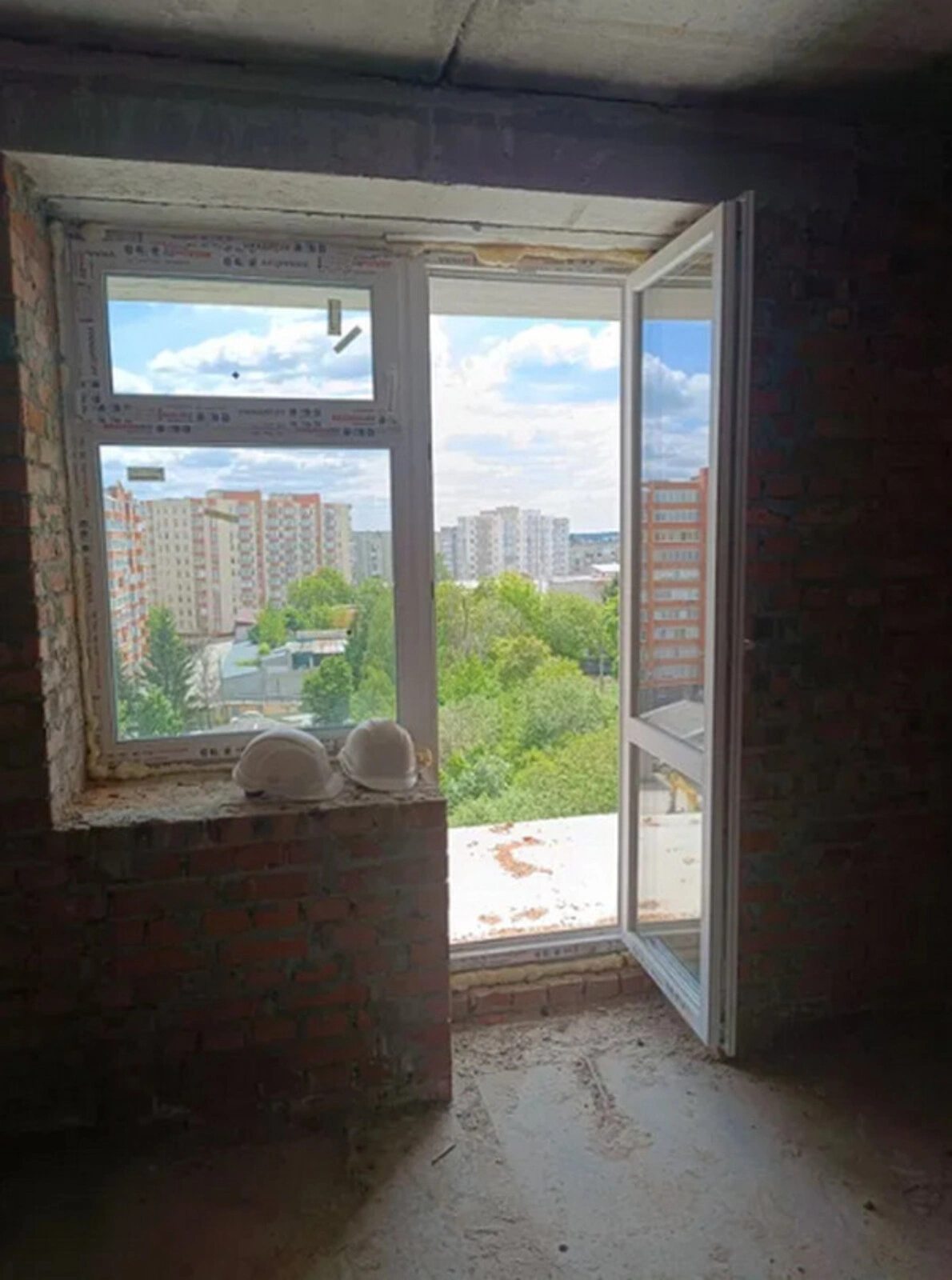 Продаж квартири. 1 room, 44 m², 9th floor/10 floors. Дружба, Тернопіль. 