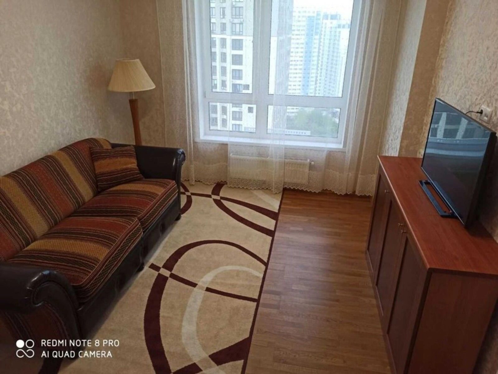 Apartment for rent. 1 room, 40 m², 24 floor/26 floors. 6, Kamyanska , Kyiv. 