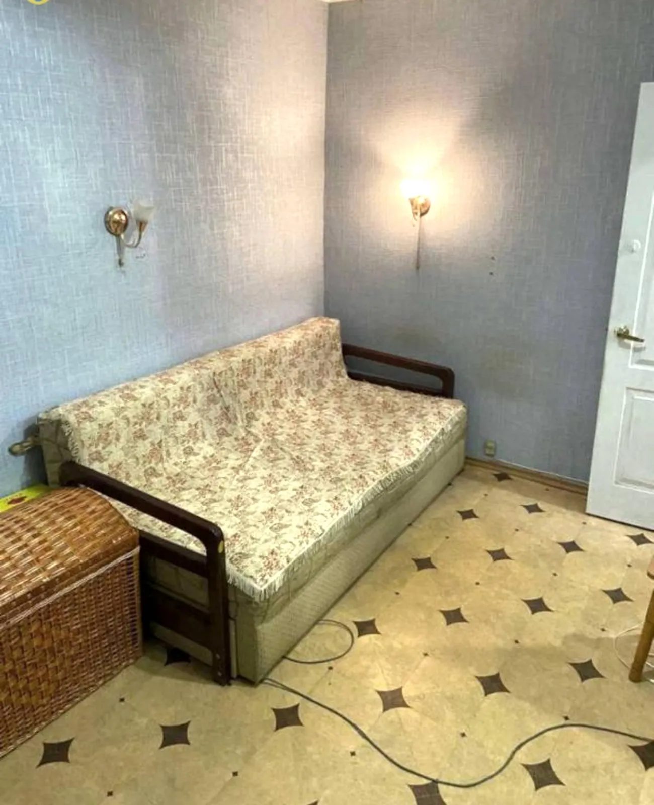Apartments for sale. 1 room, 21 m², 3rd floor/9 floors. 30, Koroleva Akademyka , Odesa. 