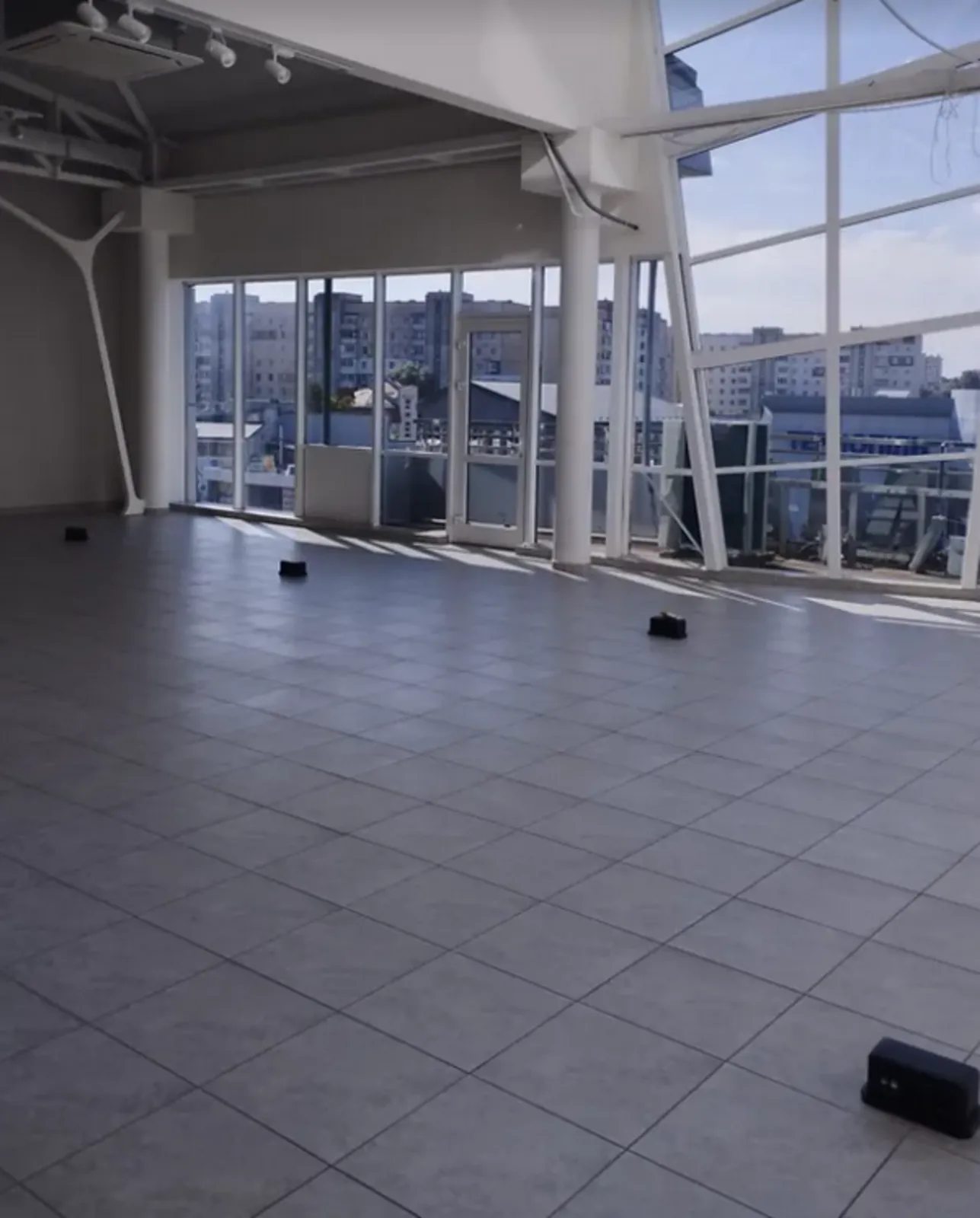 Продам нерухомість під комерцію. 250 m², 4th floor/4 floors. Центр, Тернопіль. 