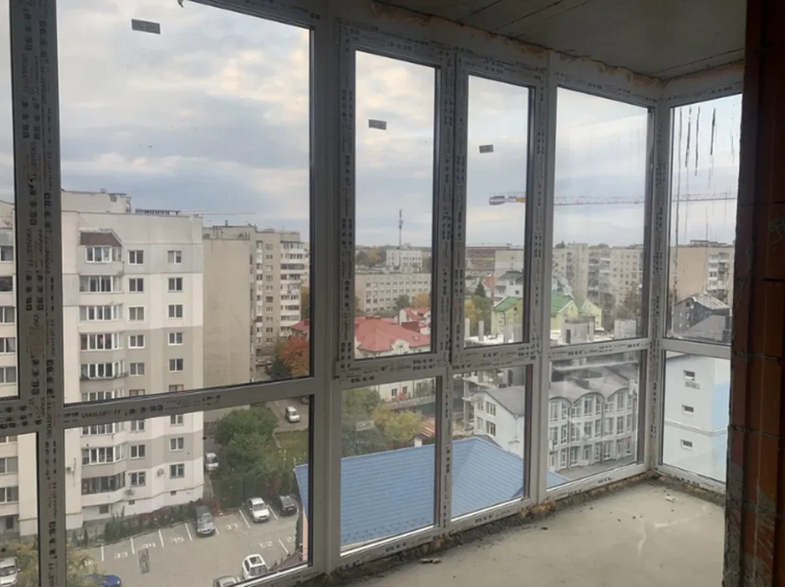 Apartments for sale. 2 rooms, 81 m², 9th floor/11 floors. Tsentr, Ternopil. 