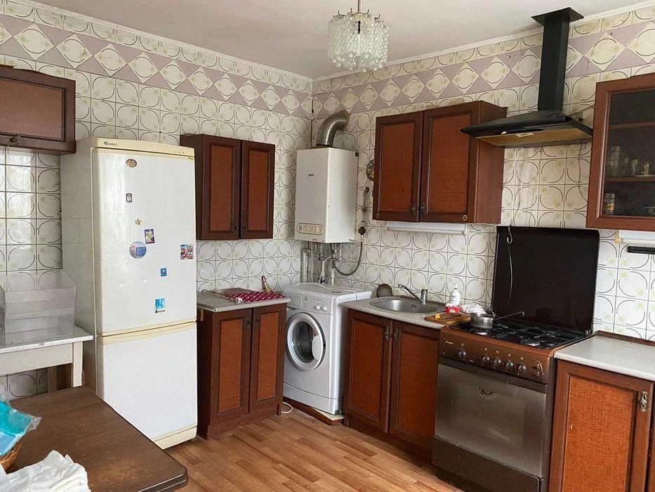 Продажа дома. 4 rooms, 91 m², 1 floor. Погреби. 