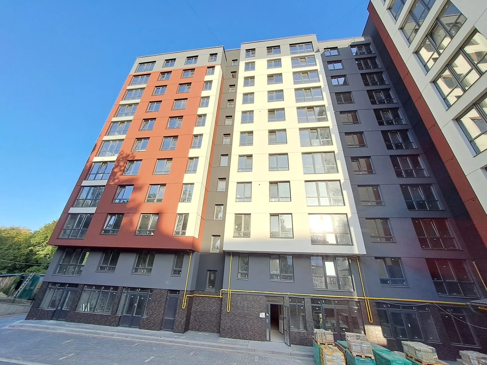 Продаж квартири 3 кімнати, 93 m², 6 пов./11 поверхів. Цегельний пров., Тернопіль. 