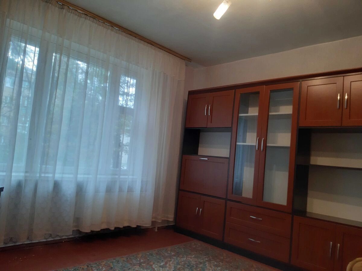 Apartments for sale. 1 room, 25 m², 2nd floor/5 floors. 3, Parkovo-Syretskaya , Kyiv. 