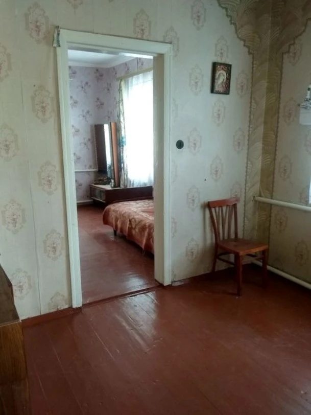 House for sale. 5 rooms, 90 m², 1 floor. Kaharlyk. 