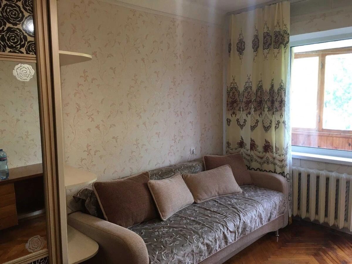 Apartment for rent. 1 room, 32 m², 5th floor/5 floors. 22, Tuluzy 22, Kyiv. 