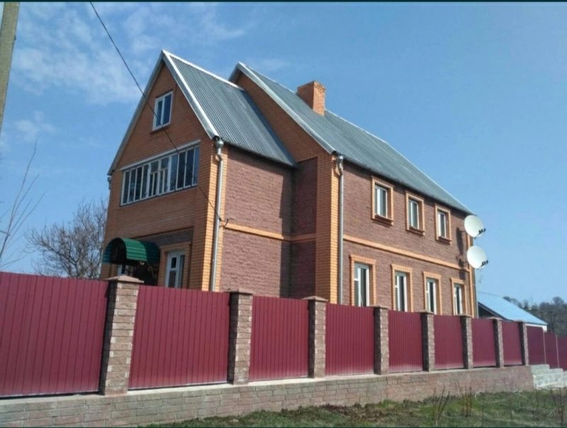 Продаж будинку 6 кімнат, 145 m², 2 поверхи. 129, Южная, Київська область. 