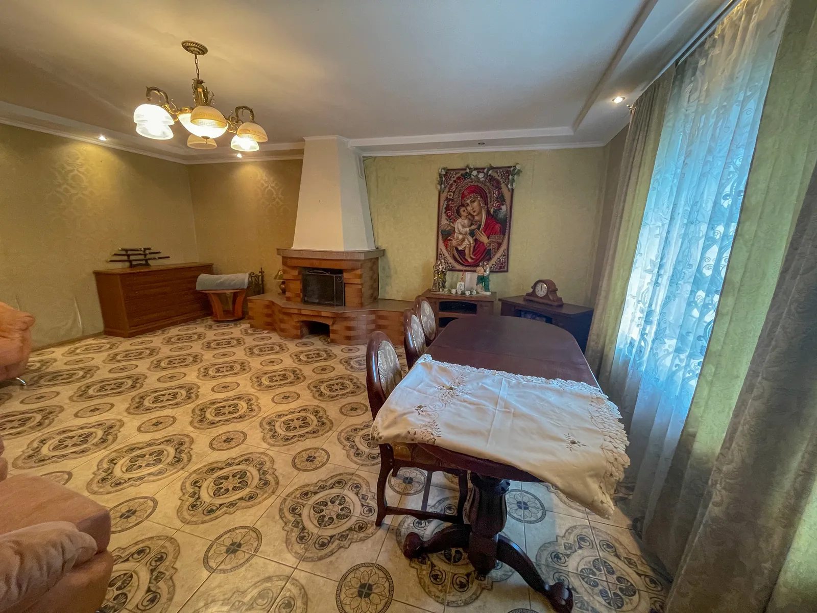 Продам нерухомість під комерцію 1530 m², 1 пов./1 пов.. 12, Шкільна вул., Нище. 