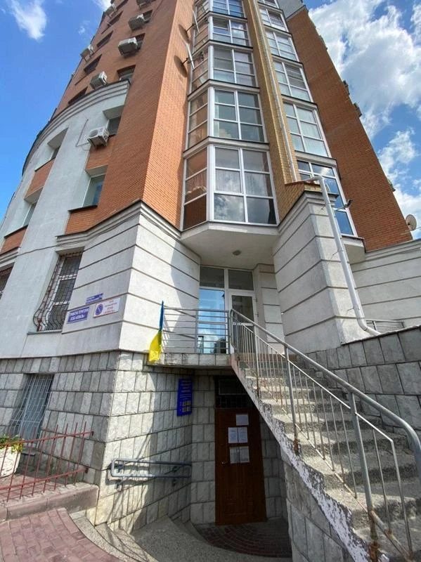 Сдам офис. 3 rooms, 72 m², 1st floor/16 floors. 14, Ковальский провулок, Белая Церковь. 