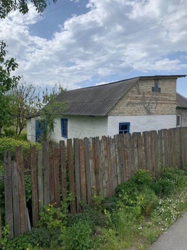 House for sale. 4 rooms, 100 m². Knyazhychi. 