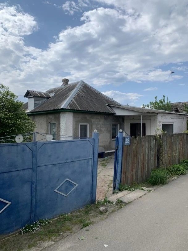 House for sale. 4 rooms, 100 m². Knyazhychi. 