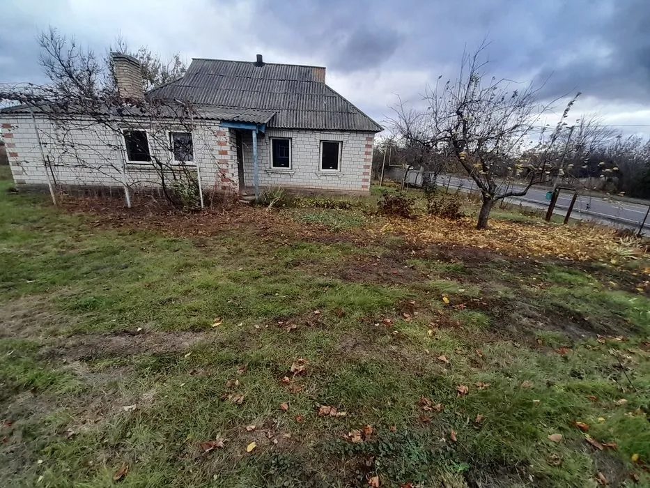 House for sale. 5 rooms, 75 m², 1 floor. Zelenky. 