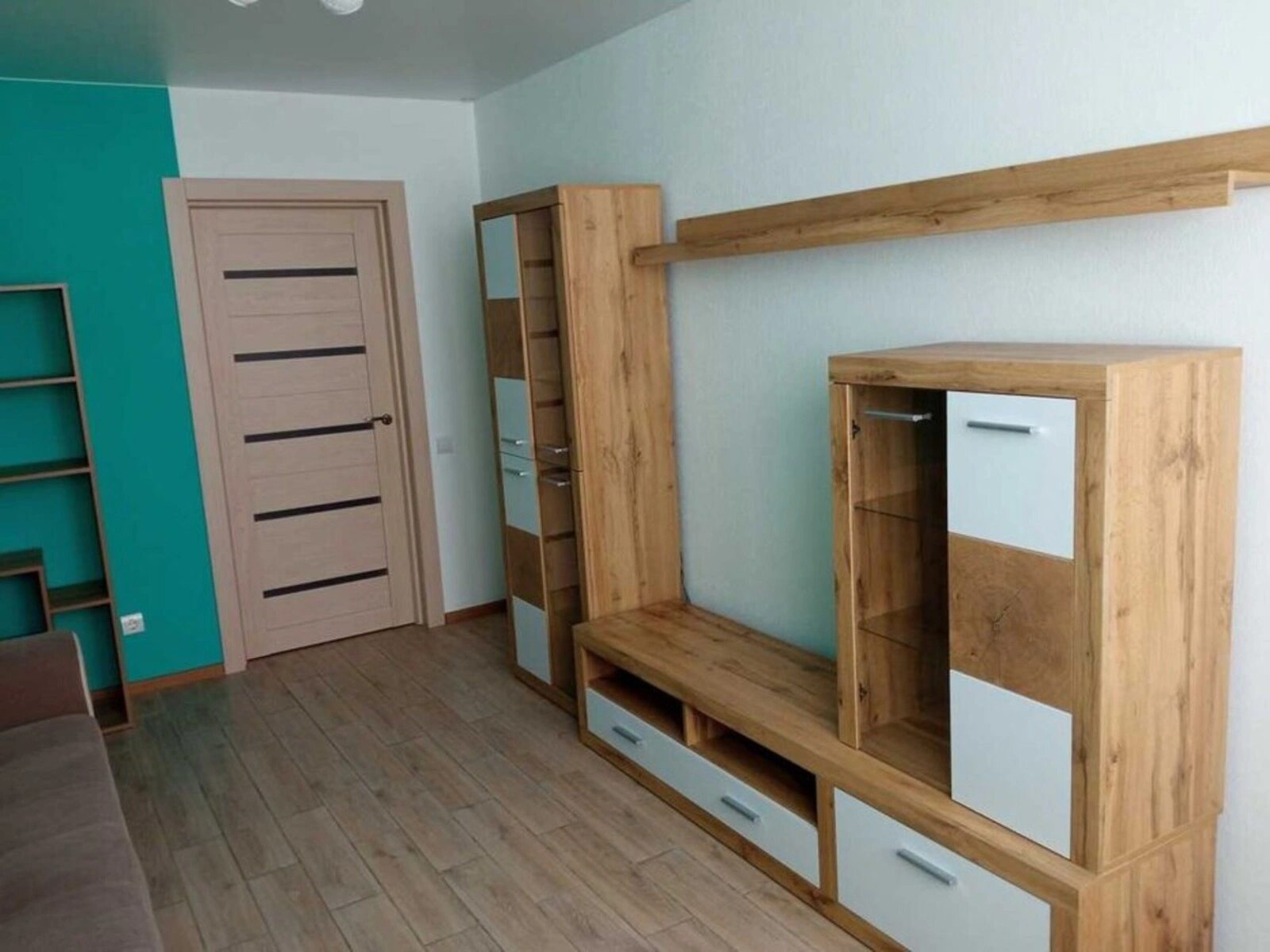 Apartment for rent. 1 room, 40 m², 20 floor/26 floors. 13, Krushelnytskoy Solomyy ul., Kyiv. 
