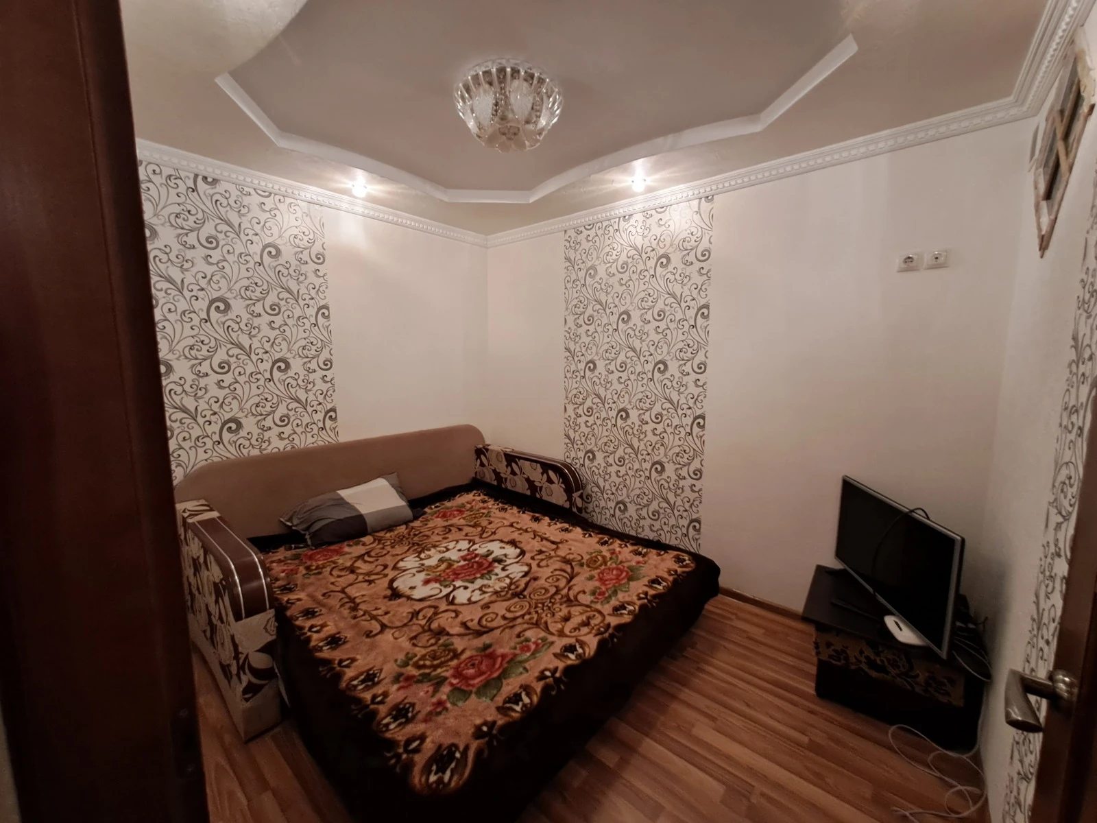 Apartment for rent. 2 rooms, 46 m², 7th floor/9 floors. Tsentr, Ternopil. 