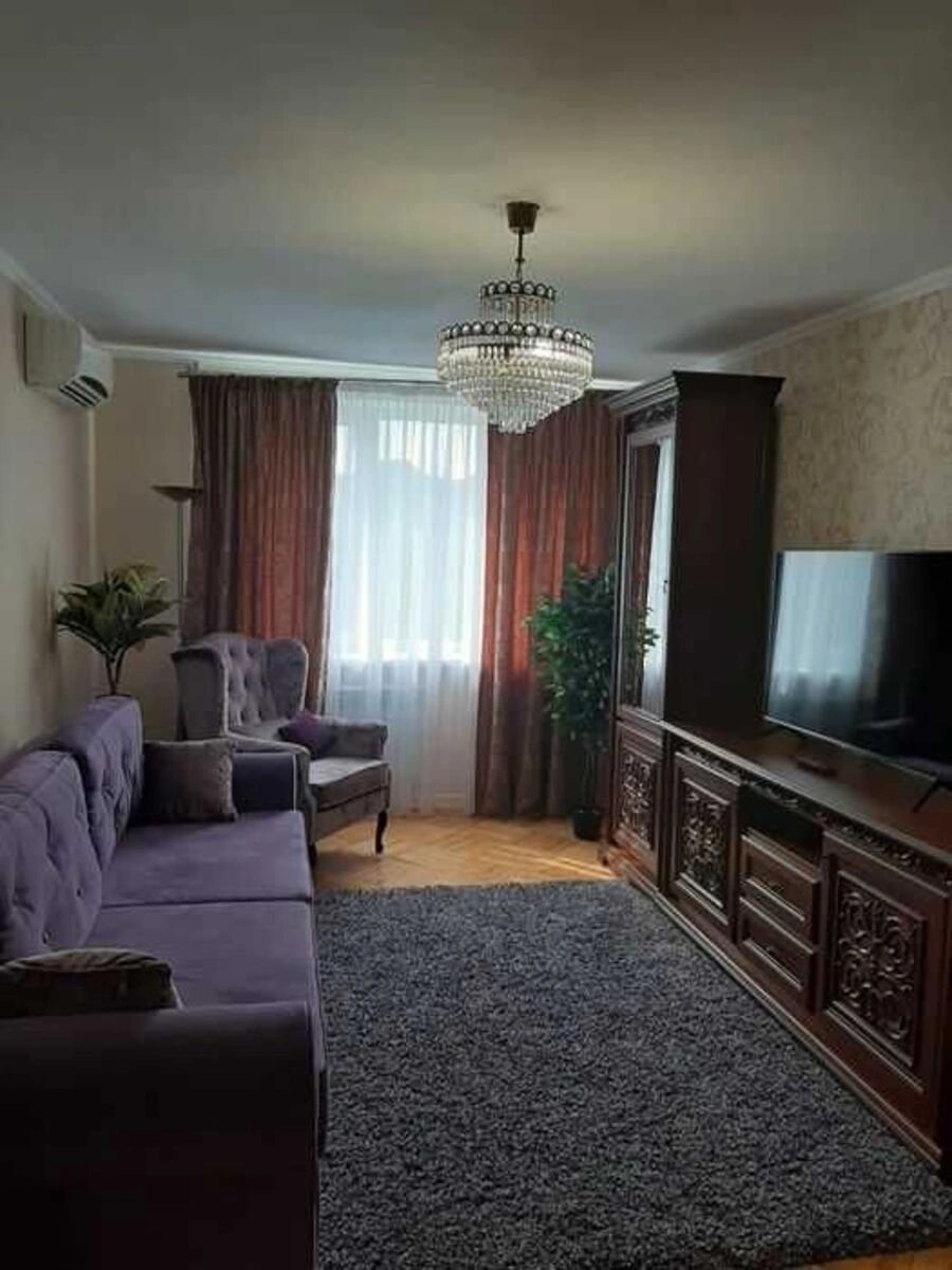 Apartment for rent. 3 rooms, 69 m², 2nd floor/4 floors. 23, Vasylenka Mikoly 23, Kyiv. 
