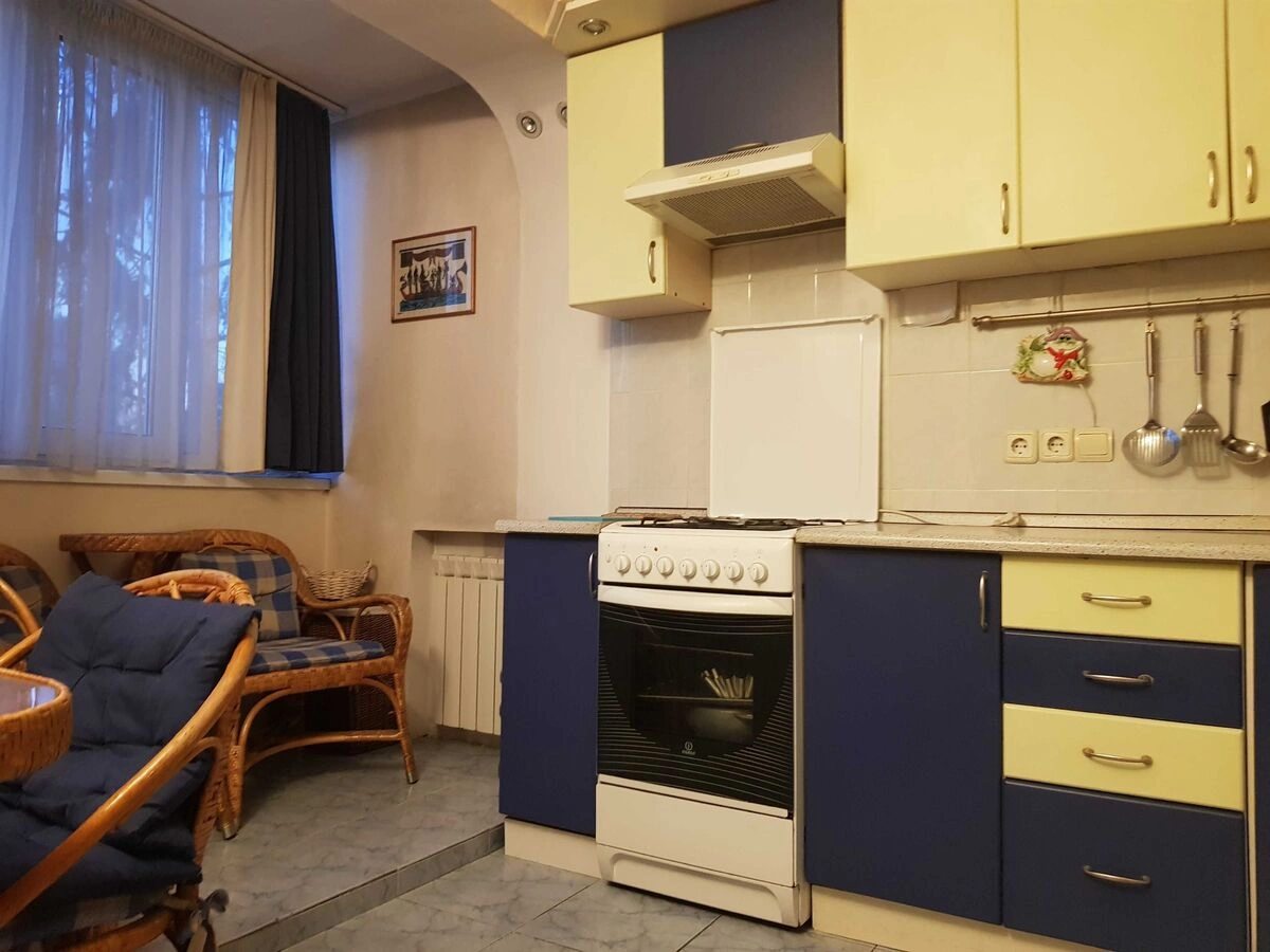 Apartment for rent. 3 rooms, 67 m², 6th floor/16 floors. 23, Solomyanska 23, Kyiv. 