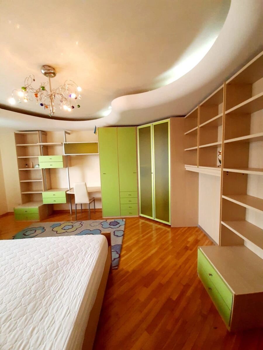 Apartment for rent. 4 rooms, 140 m², 18 floor/21 floors. 107, Peremogy 107, Kyiv. 