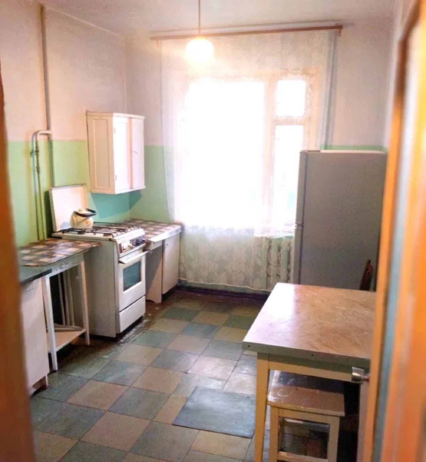 Продаж квартири 4 кімнати, 81 m², 2 пов./9 поверхів. 53, Королева Академика , Одеса. 