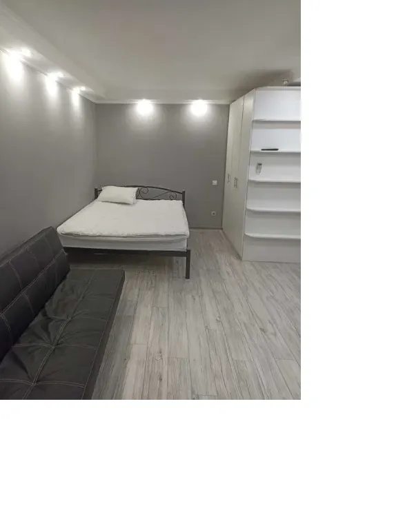 Apartment for rent. 1 room, 32 m², 1st floor/9 floors. 28, Marshala Malynovskoho, Kyiv. 
