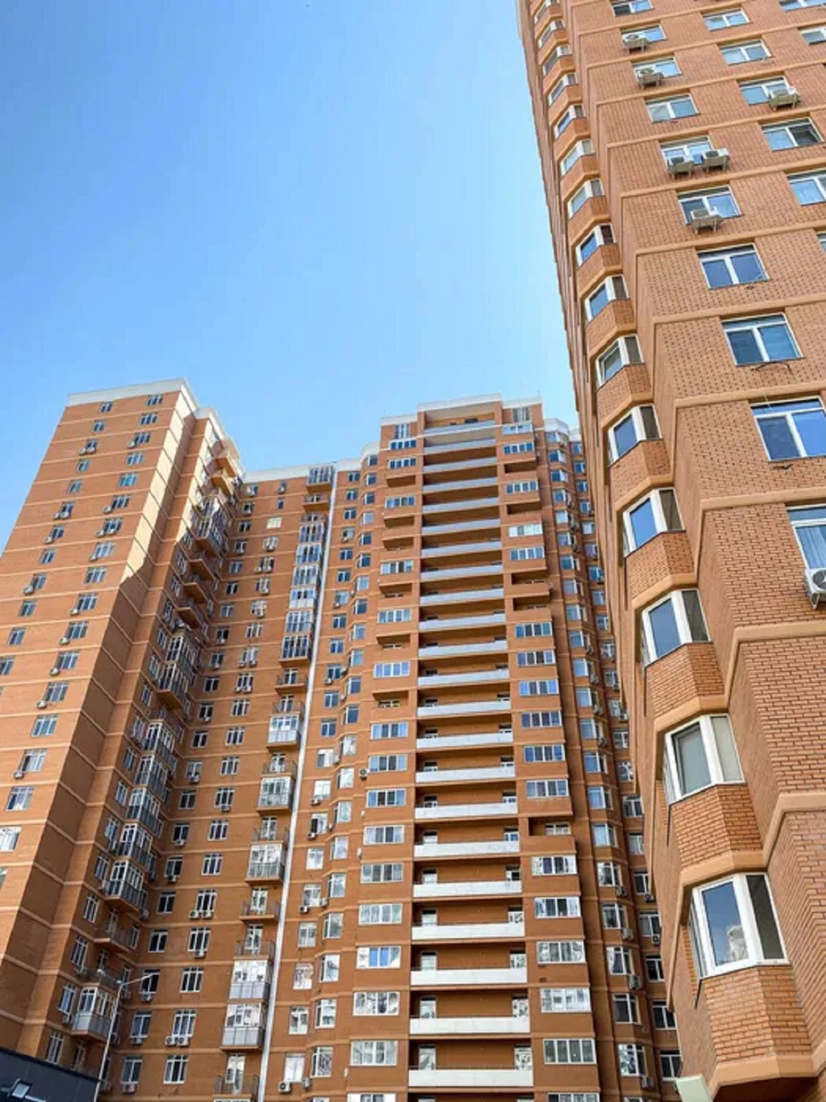 Apartments for sale. 3 rooms, 91 m², 9th floor/24 floors. 55, Lyustdorfskaya Doroha , Odesa. 
