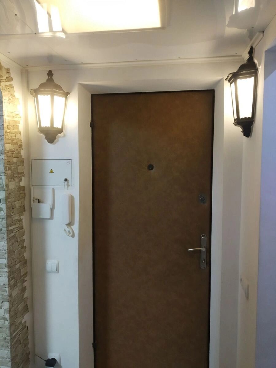 Apartment for rent. 1 room, 25 m², 3rd floor/5 floors. 28, Vyborhskyy per., Kyiv. 