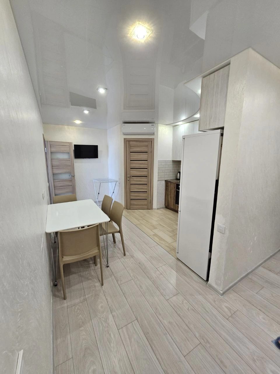Apartment for rent. 2 rooms, 48 m², 13 floor/15 floors. Odessa . 