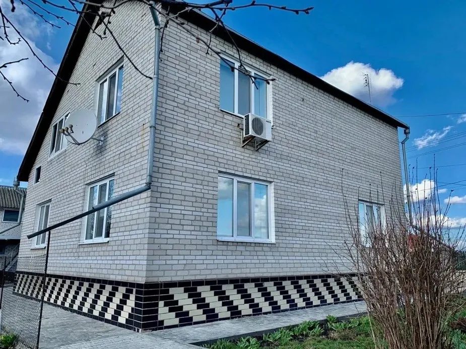 House for sale. 5 rooms, 139.1 m², 2 floors. Vyshneva, Uzyn. 