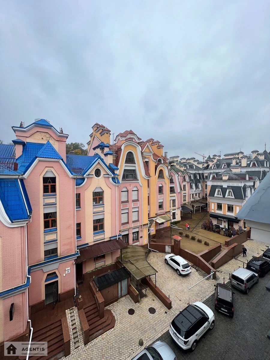 Apartment for rent. 5 rooms, 160 m², 3rd floor/3 floors. 9, Vozdvyzhenska 9, Kyiv. 